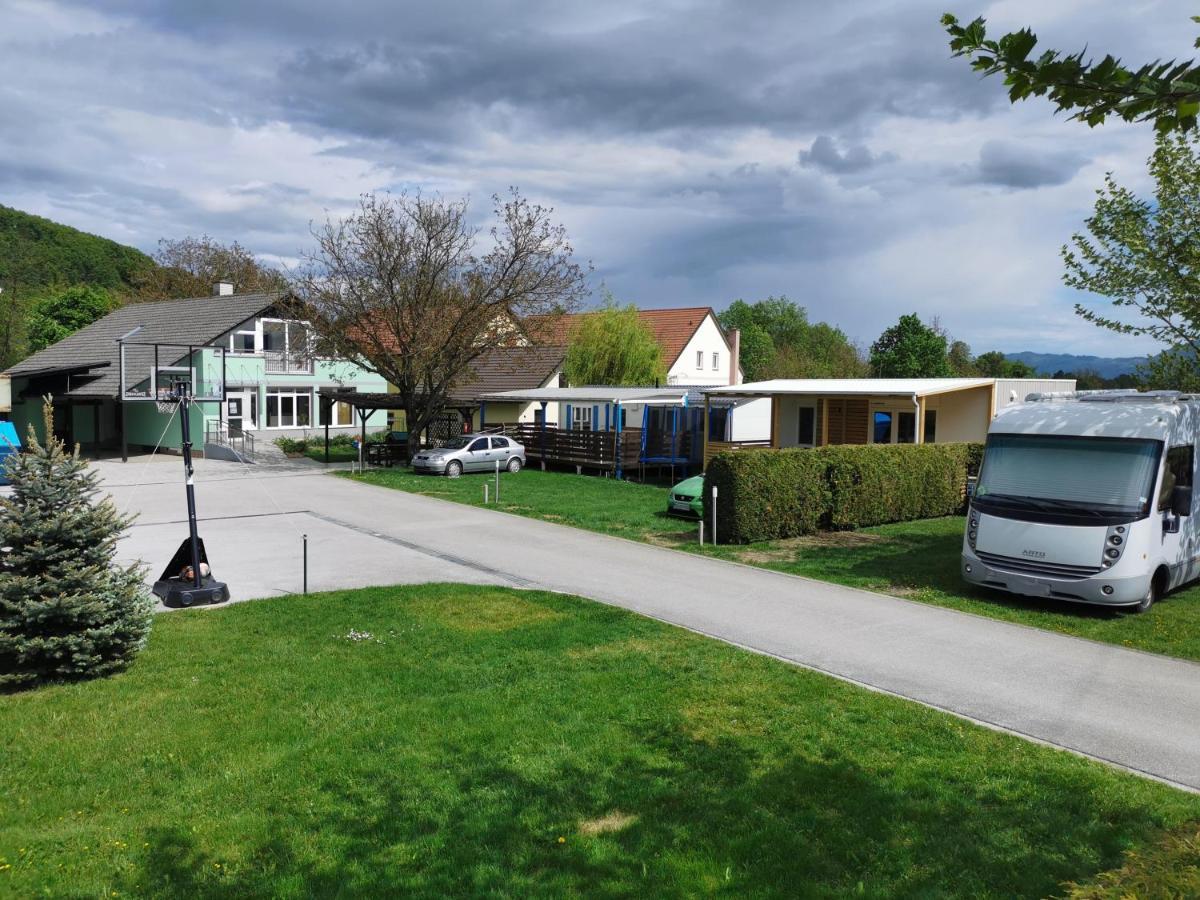 Guesthouse Braslovce - Celje Екстер'єр фото